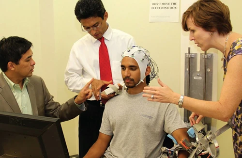 Từ sóng não đến công nghệ thần giao cách cảm