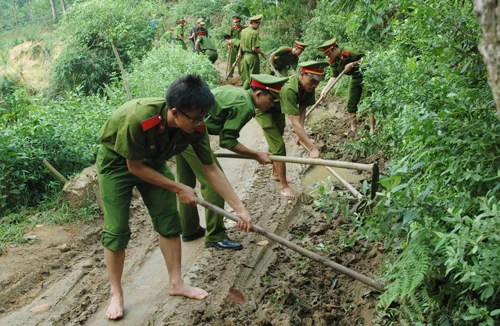 Khắc phục khó khăn trong hoạt động Đoàn 