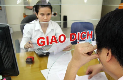 Đối thoại chính quyền - doanh nghiệp: Hiệu quả ít, hình thức nhiều 