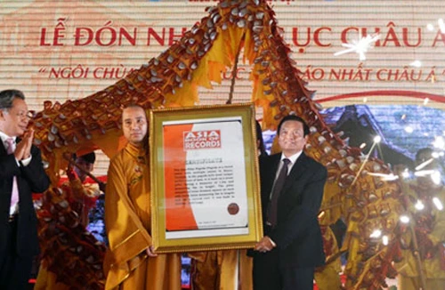 Chùa Một Cột đón danh hiệu kỷ lục châu Á 