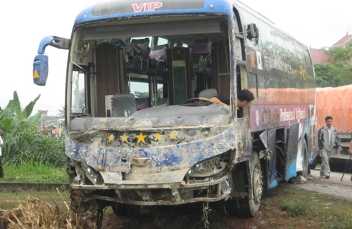 Phù phép rút ruột bảo hiểm xe cơ giới 