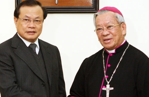 Bí thư Thành ủy chúc mừng Tòa Tổng Giám mục Hà Nội