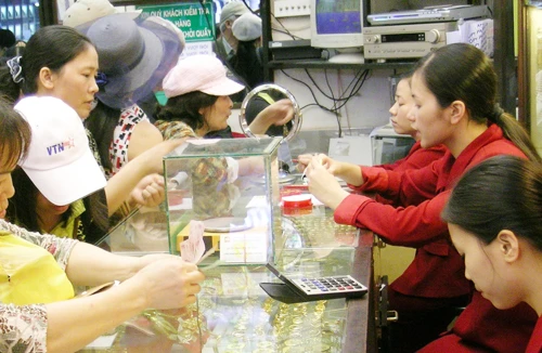 Công khai để làm rõ trách nhiệm 