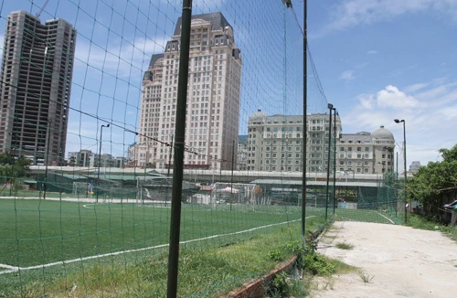 Bồi thường thấp, bán dự án cao