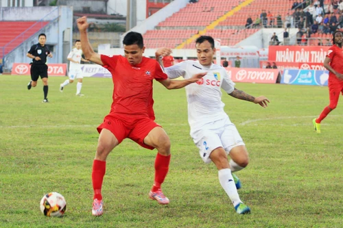 Đương kim vô địch Hà Nội có điểm tại Lạch Tray