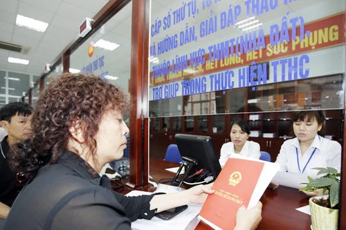 Cấp sổ đỏ nhà dự án: Vướng mắc nằm ở chủ đầu tư 