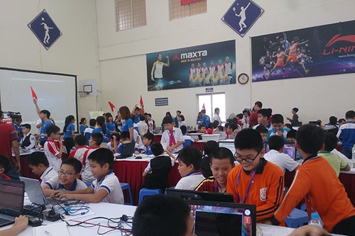 Ngày hội Robothon 2016 tại Hà Nội