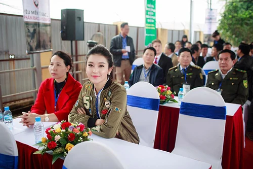 Á hậu Huyền My kêu gọi bảo vệ động vật hoang dã