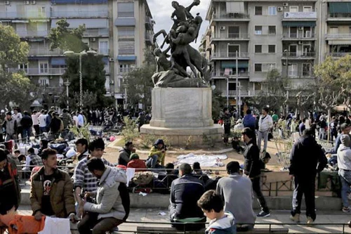 Nhiều người nhập cư Hy Lạp "bán thân" để tồn tại