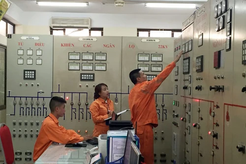 Đảm bảo không mất điện trong những ngày nắng nóng