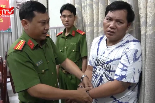 Thủ đoạn đe doạ đòi nợ của 2 đối tượng chuyên bảo kê, đòi nợ thuê