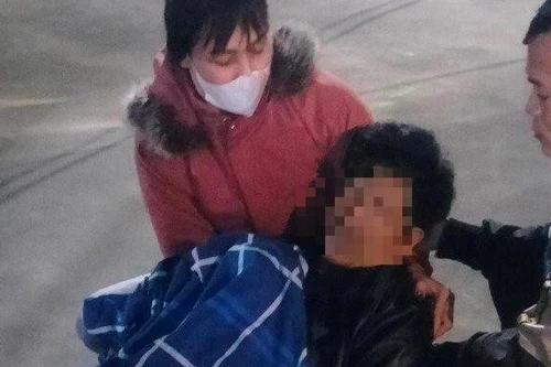 Bắt giữ đối tượng ghen tuông đâm chết bạn trai của vợ cũ