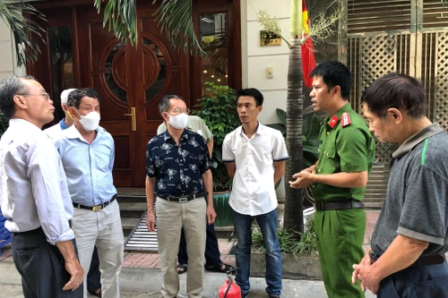 Quận Hai Bà Trưng ra mắt mô hình 'Tổ liên gia an toàn phòng cháy và chữa cháy khu dân cư'