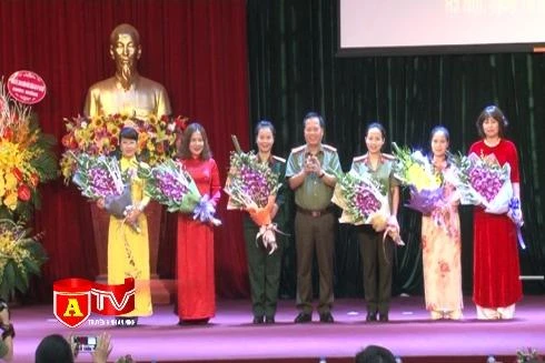 Phụ nữ CATĐ giỏi việc nước, đảm việc nhà