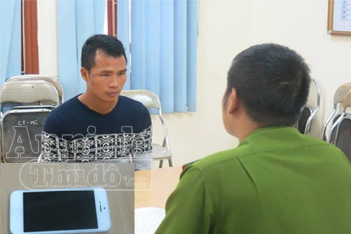 Giật túi xách hòng bán lấy tiền về quê