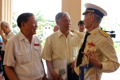 Gặp mặt cựu chiến binh Trung đoàn pháo cao xạ 367 Anh hùng