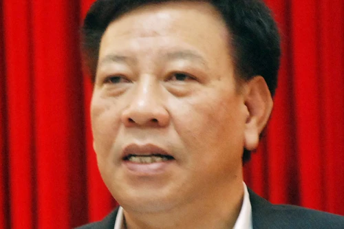 Tiết kiệm, không phô trương, hình thức