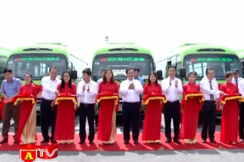 Khai trương tuyến xe bus số 84 và số 85