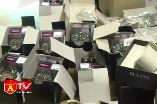 Phát hiện số lượng hàng hóa lớn không rõ nguồn gốc