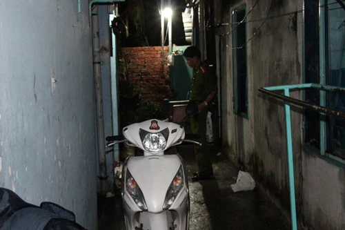 Nữ công nhân chết loã thể trong căn phòng trọ khoá trái cửa