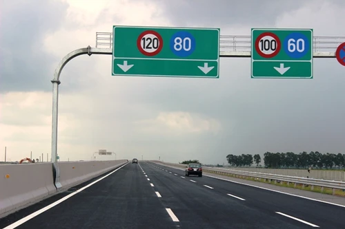 Cao tốc 2 tỷ USD Hà Nội- Hải Phòng kén nhà đầu tư ngoại