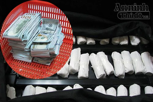 Cận cảnh 90.000 USD được giấu tinh vi, tuồn qua đường hàng không