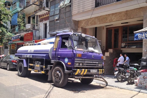 Phố Hàng Đồng đã có nước trở lại