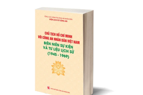 Tác phẩm đặc biệt của lực lượng CAND mừng sinh nhật Bác 