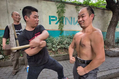 Thưởng tiền cho ai hạ gục mình