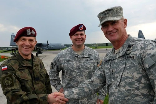 Ba Lan quyết kiện hình sự Nga vì vụ việc quá khứ