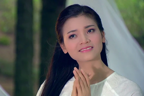 "Mười đóa sen thơm"