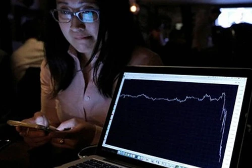 Hậu Brexit: Quỹ đầu tư bất động sản bị đóng băng - đồng Bảng tiếp tục lao dốc