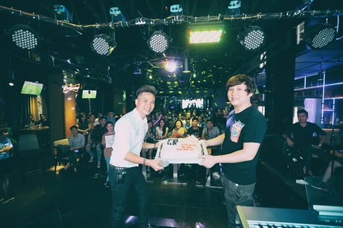 Lần đầu tiên, Mr Siro và Bình Minh Vũ họp fans tại Hải Phòng