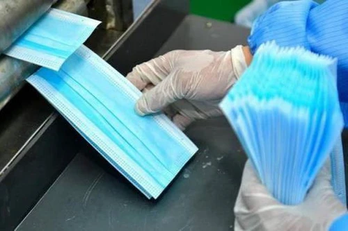 [ẢNH] Pháp đặt mua 1 tỷ chiếc khẩu trang, phần lớn từ Trung Quốc