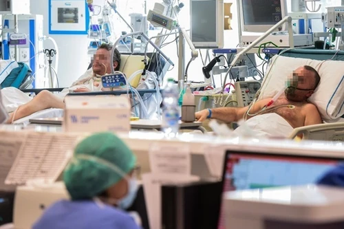 [ẢNH] Số người chết vì Covid-19 ở Italy vượt Trung Quốc, y tế ‘vỡ trận’