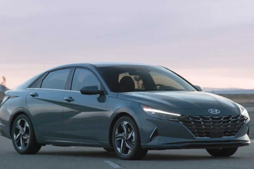 [ẢNH] Hyundai Elantra, ‘xế hộp’ đáng mua trong phân khúc sedan hạng C