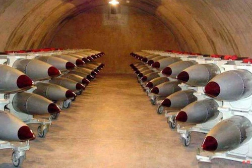 [ẢNH] Điều gì xảy ra nếu Syria tấn công căn cứ Incirlik chứa bom hạt nhân Mỹ?