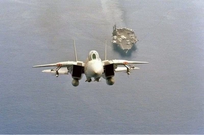 [ẢNH] "Mèo đực" F-14 Tomcat trên tàu sân bay Mỹ, uy lực và huyền thoại