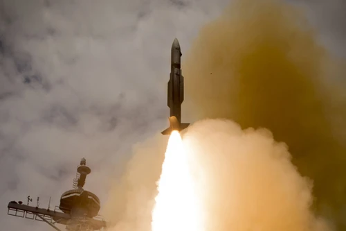 [ẢNH] Mỹ tập trận bắn tên lửa ở biển Philippines