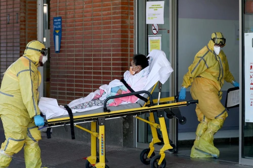 [ẢNH] Tây Ban Nha tan hoang vì Covid-19, số ca lây nhiễm vượt Trung Quốc