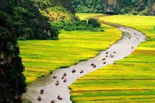 Tháng Giêng ta đi hội