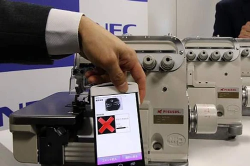 Phá ổ iPhone giả cực lớn ở Bắc Kinh