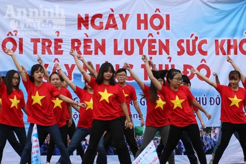 Màn nhảy flashmob sôi động và thú vị của sinh viên Học viện Báo chí và Tuyên truyền
