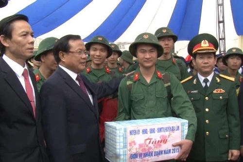 Thủ đô tưng bừng ngày hội tòng quân 