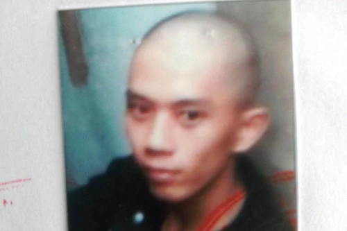 Truy nã hung thủ giết người táo tợn ở quán cà phê