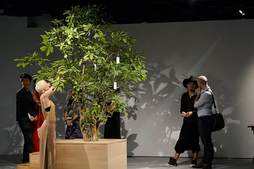 Triển lãm Tỏa tại Trung tâm nghệ thuật đương đại Vincom