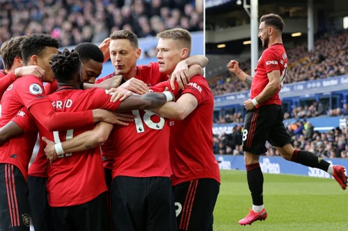 [ẢNH] Bruno Fernandes và VAR cứu M.U khỏi trận thua nghiệt ngã