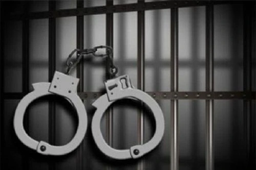 Hai cậu bé 11 tuổi tấn công tình dục bé gái 4 tuổi