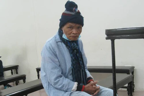 Gần 70 tuổi vẫn mạo nhận sỹ quan nghỉ hưu để lừa "chạy" việc làm