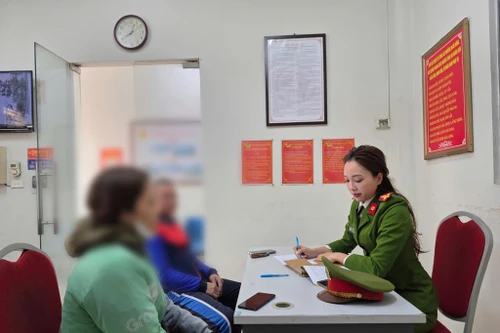 Thông tin 'người phụ nữ bị đe dọa, ép trả tiền ở cửa hàng sửa xe' là không đúng sự thật